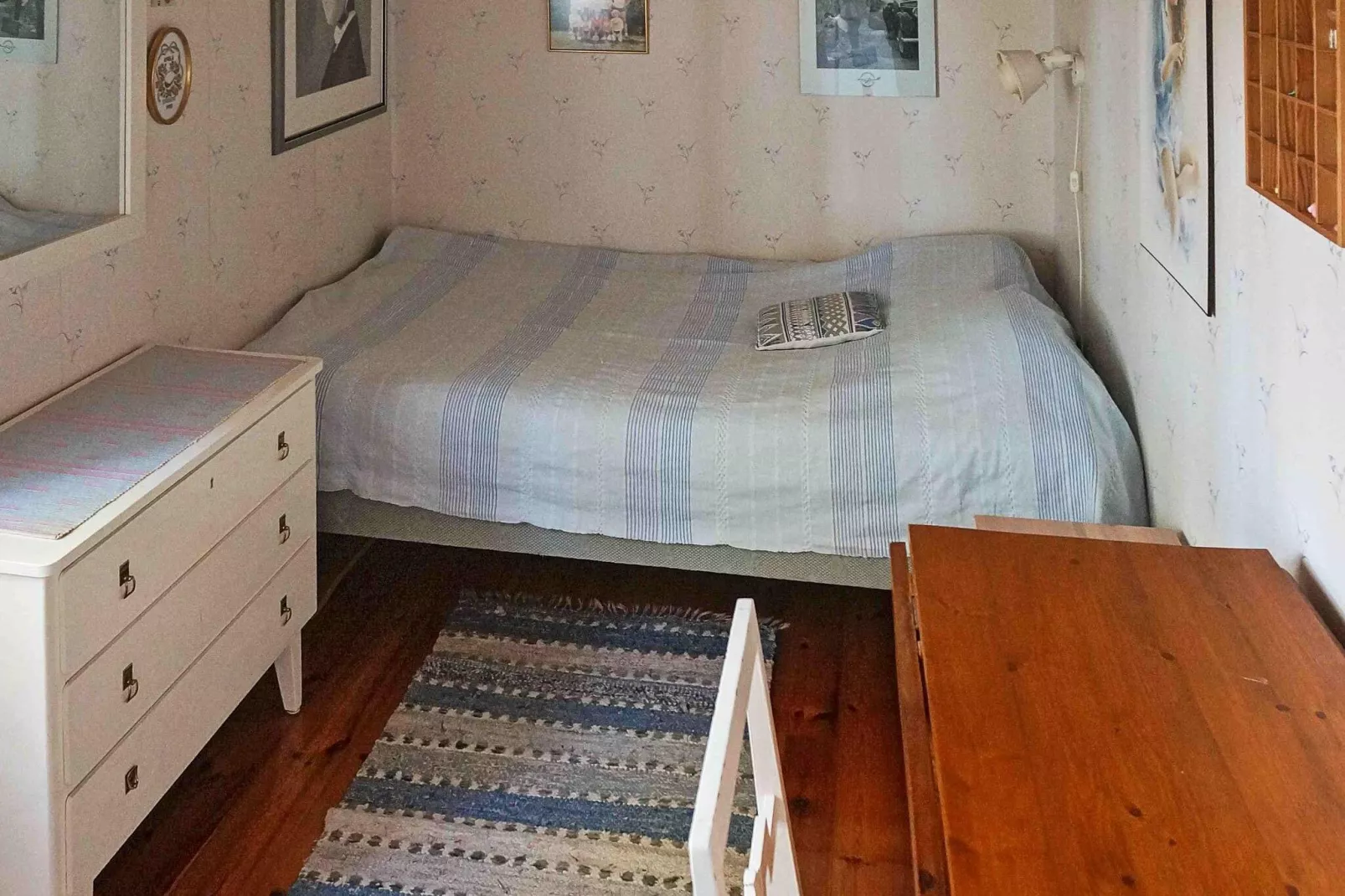 4 person holiday home in ÅRJÄNG-Indoor