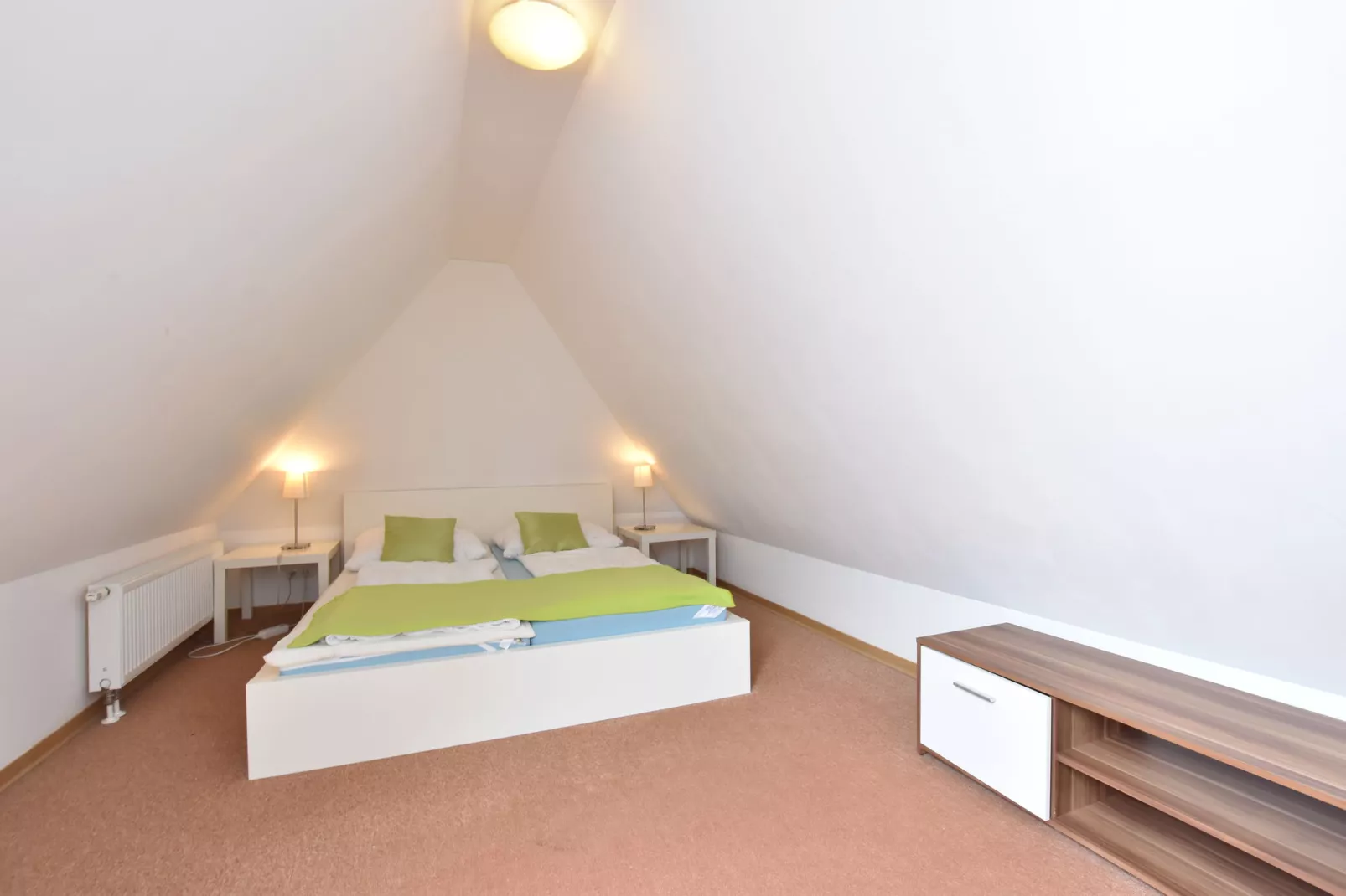 Jojohus - Obergeschoss mit Balkon-Bedroom