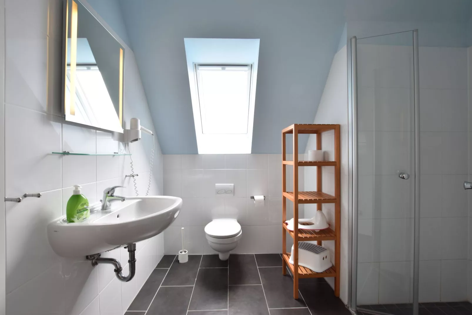 Jojohus - Obergeschoss mit Balkon-Bathroom