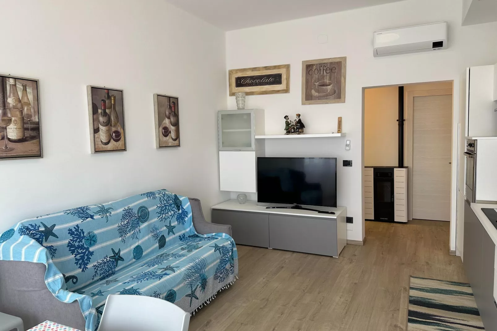Fiore in testa-Living room