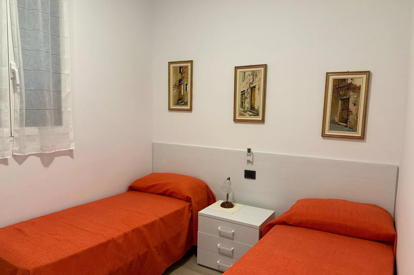 Fiore in testa-Bedroom