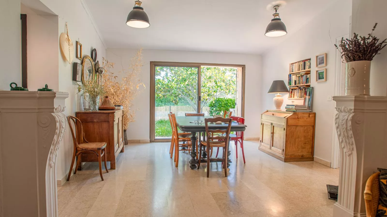 Butterfly-Dining room