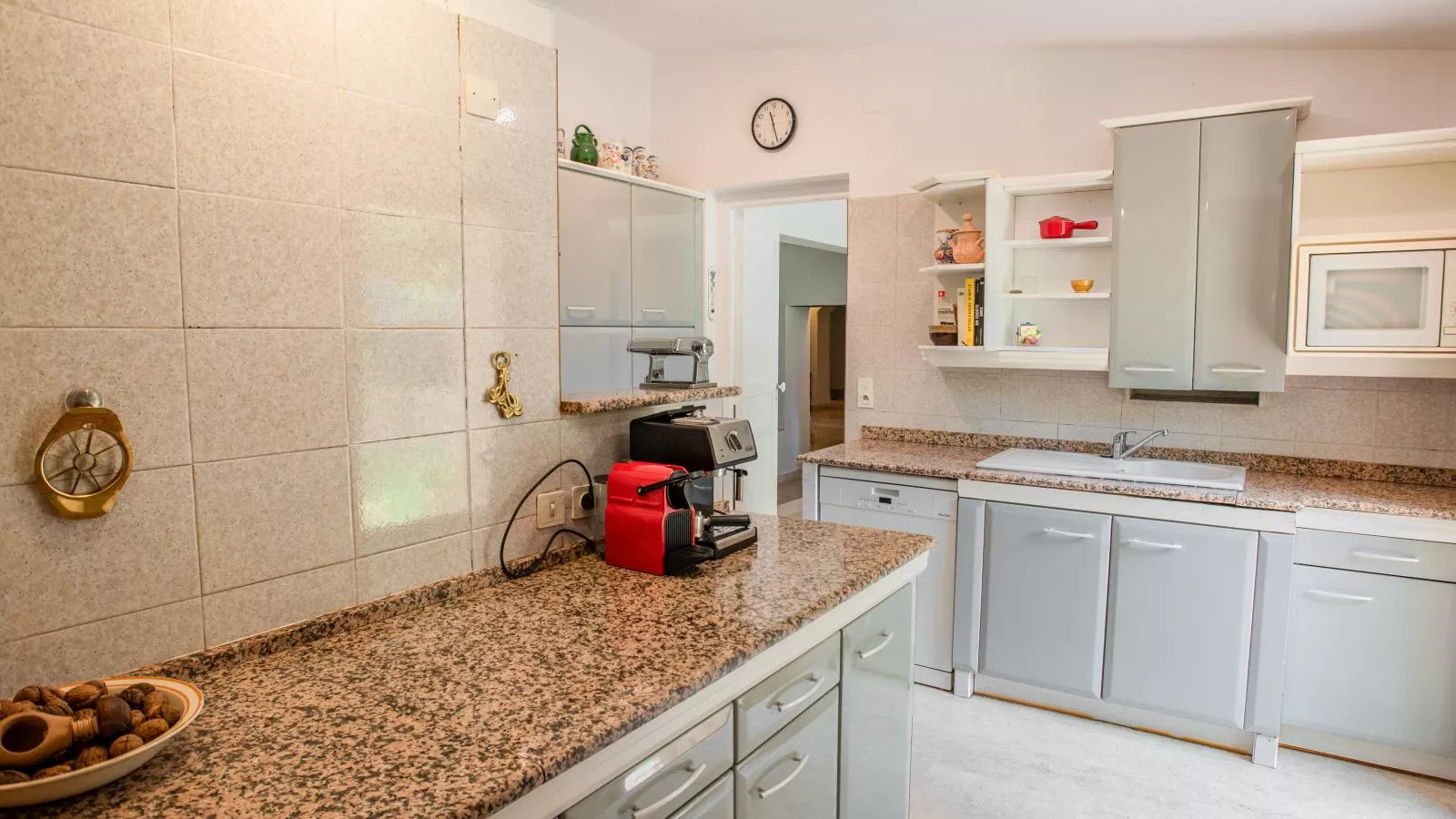 Butterfly-Kitchen