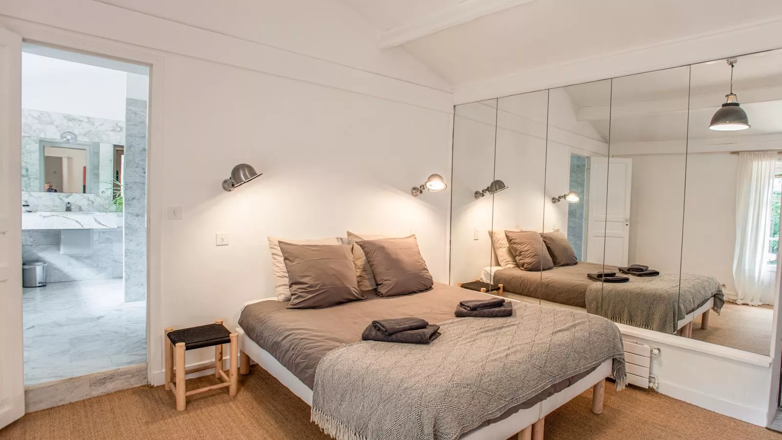 Butterfly-Bedroom