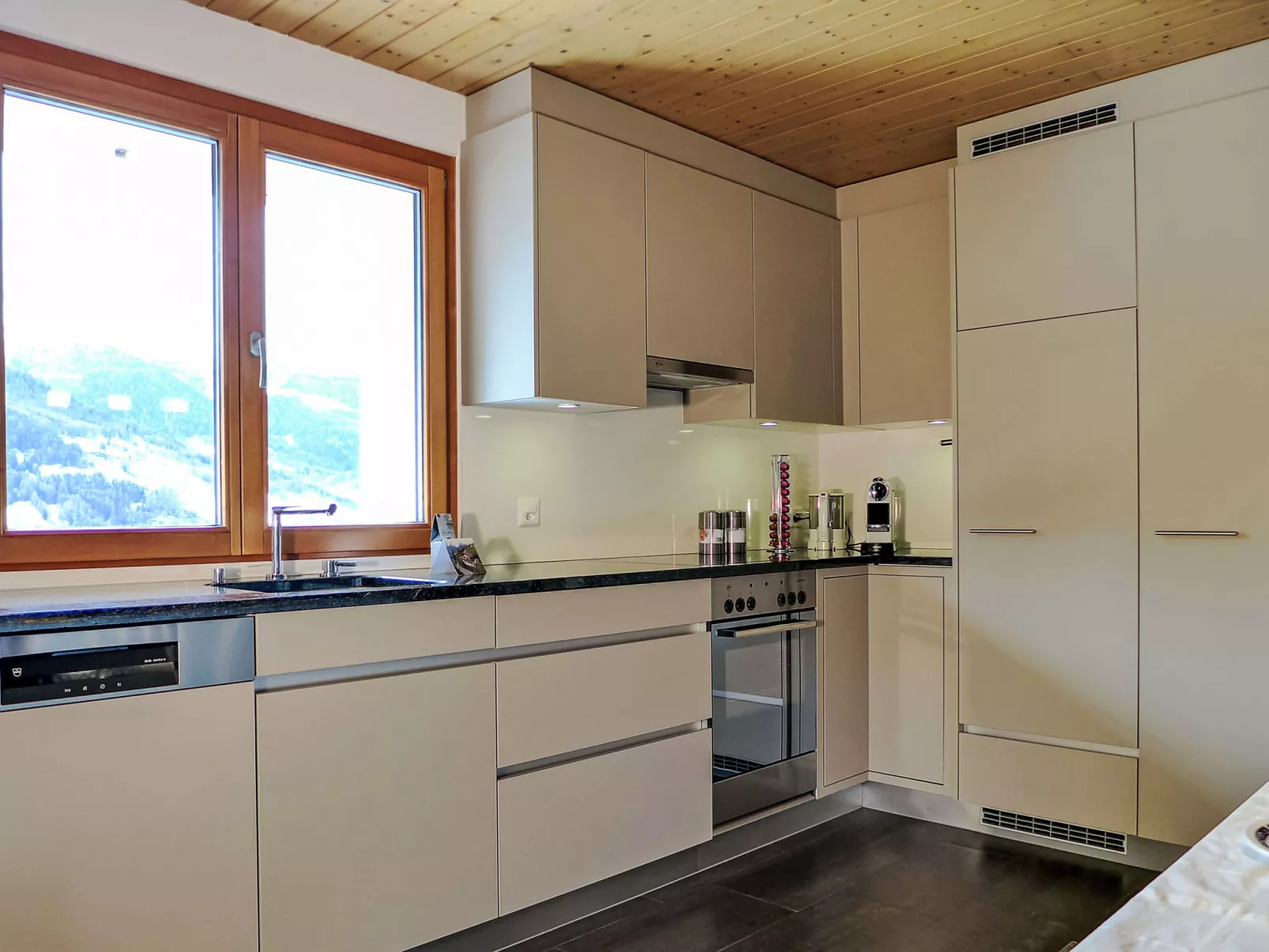 Chalet Gredetsch 4B-Drinnen