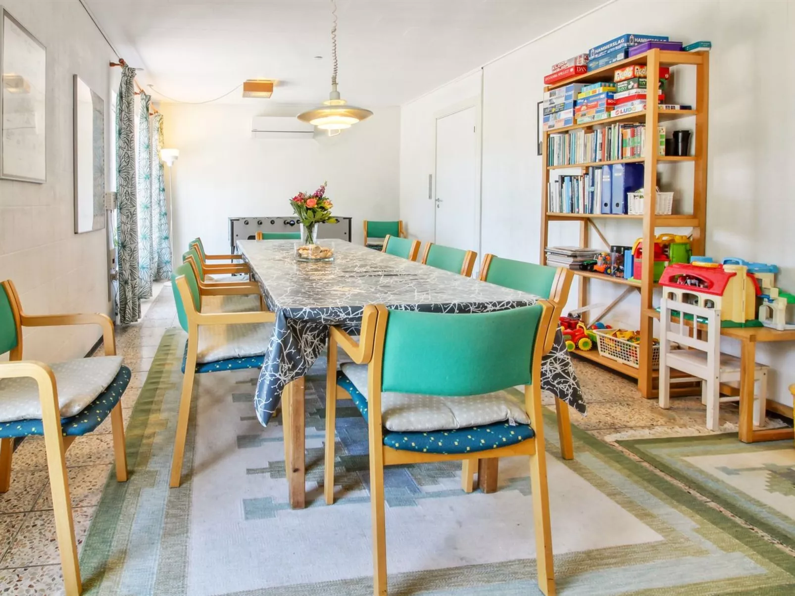 "Kiri" - 24km from the sea-Inside