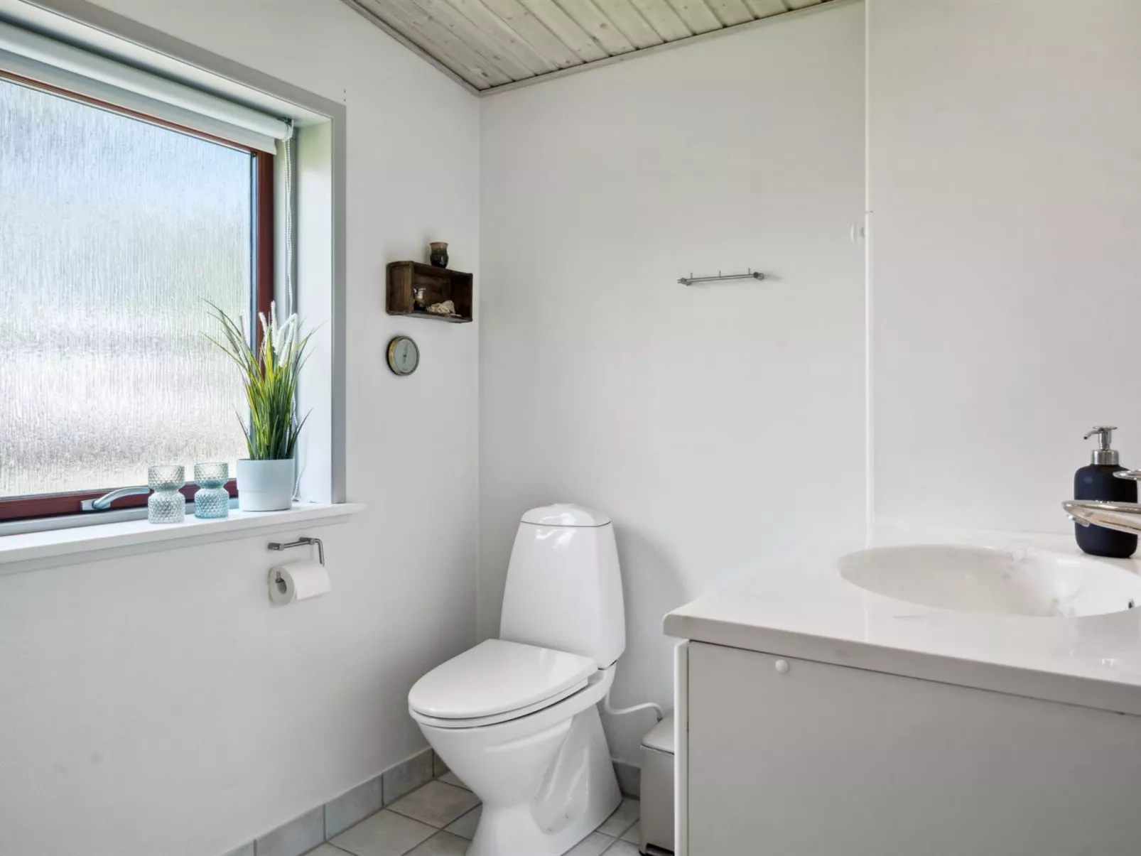 "Fokke" - 450m from the sea-Inside