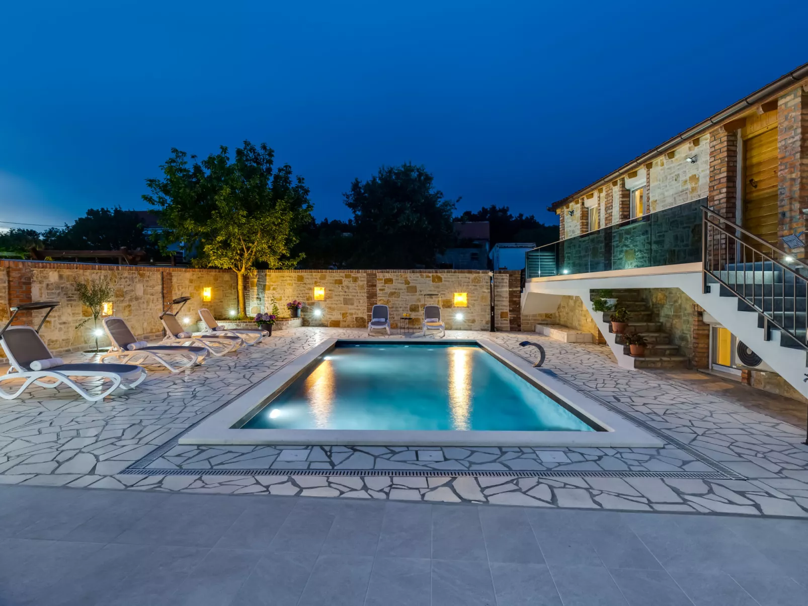 Villa Frane-Outside
