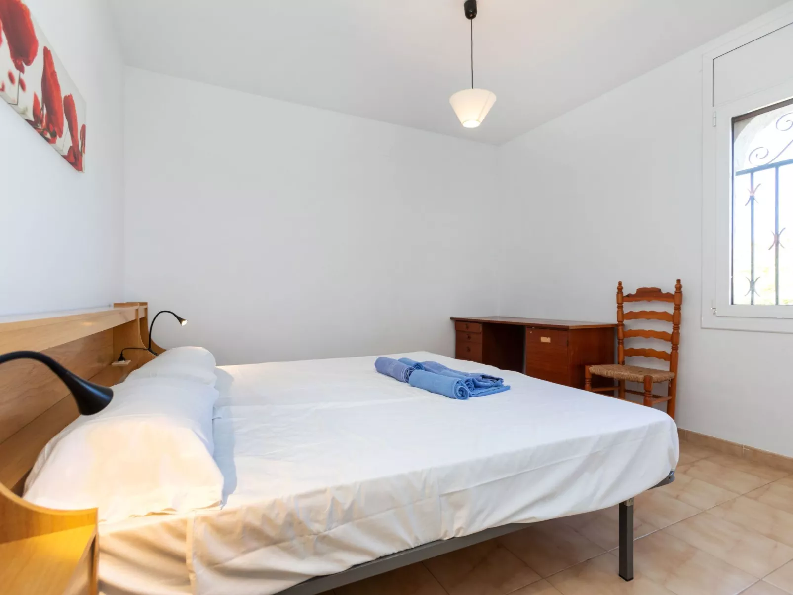 Rustical Mont Roig-Inside