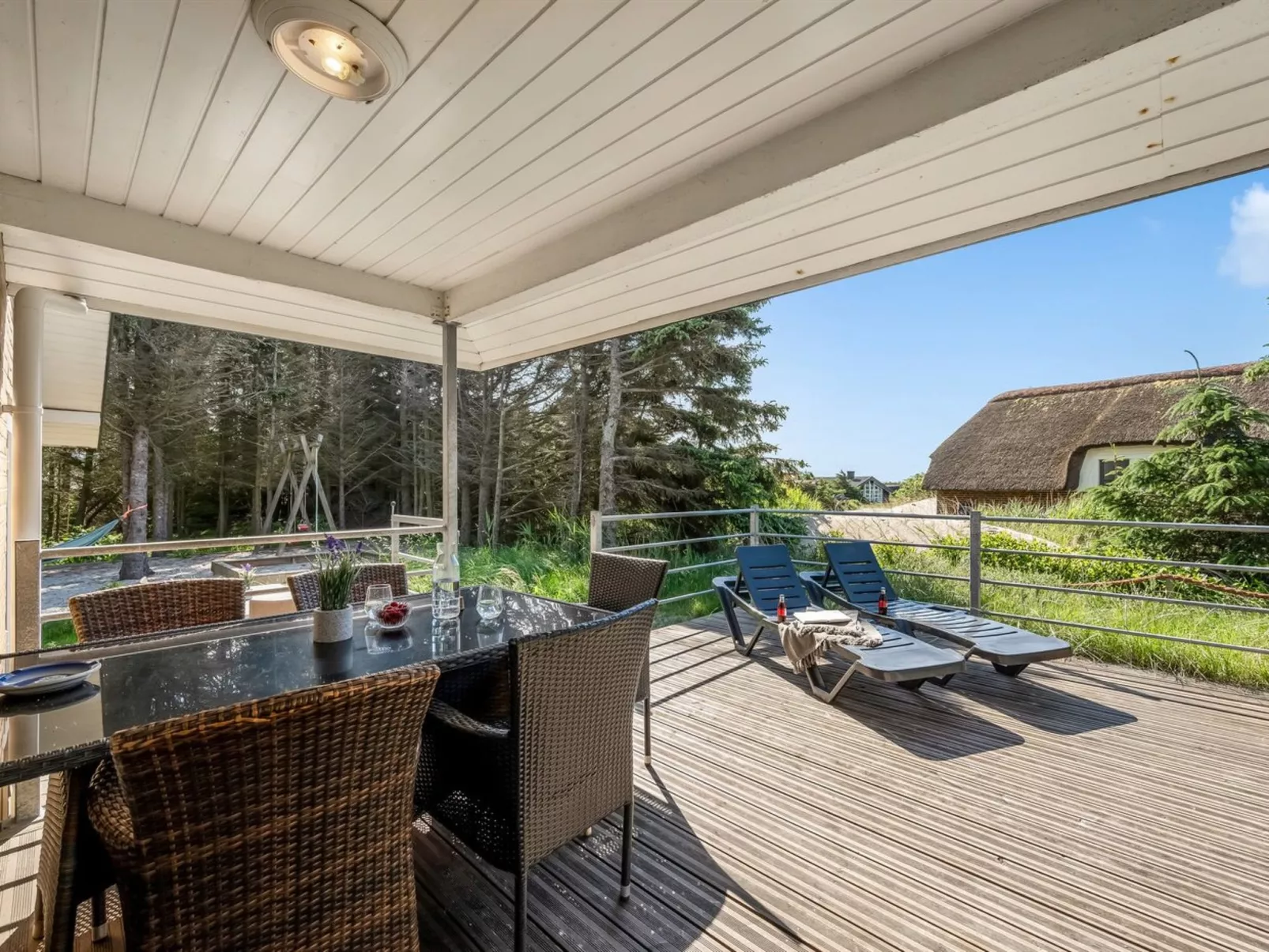 "Ewy" - 300m from the sea-Outside