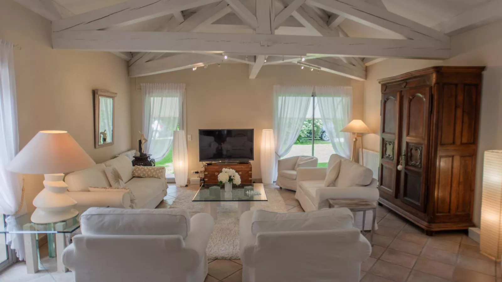 La Sarrazine-Living room