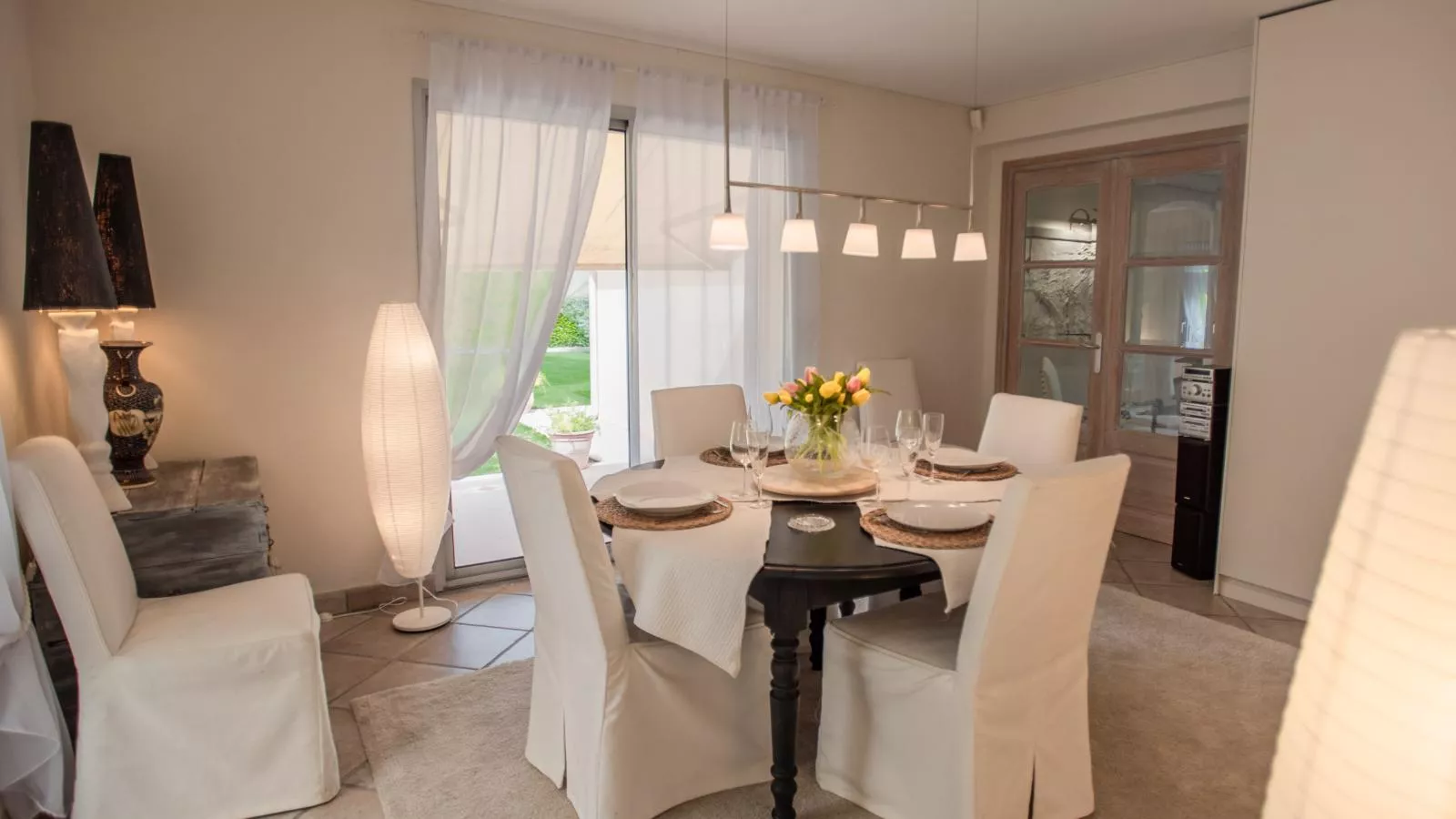 La Sarrazine-Dining room