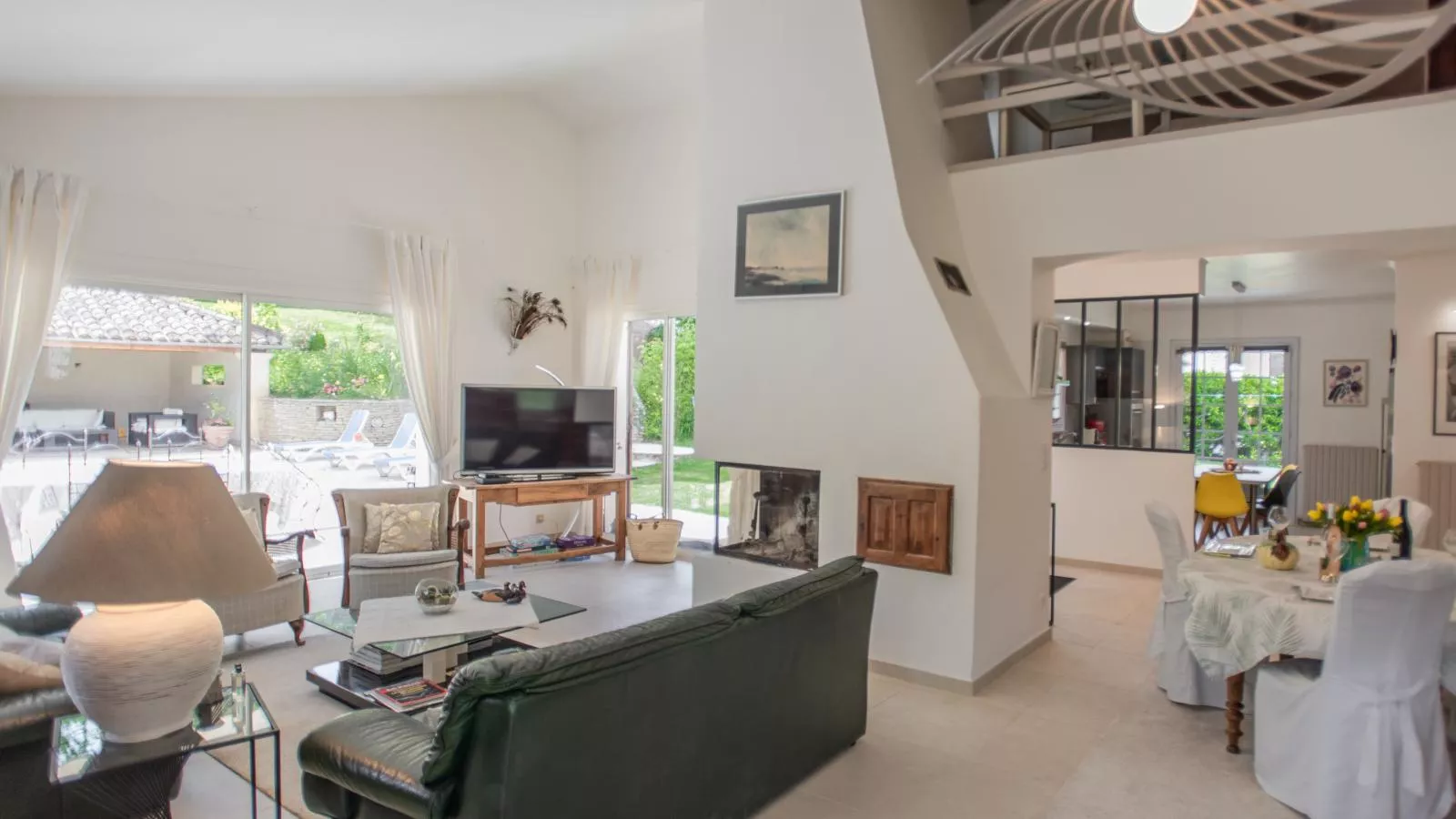 Le grand Liodrey-Living room