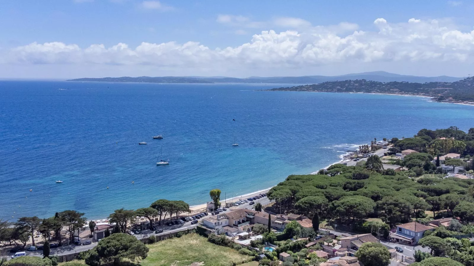 Les jardins de Trevi-Areas summer 1km