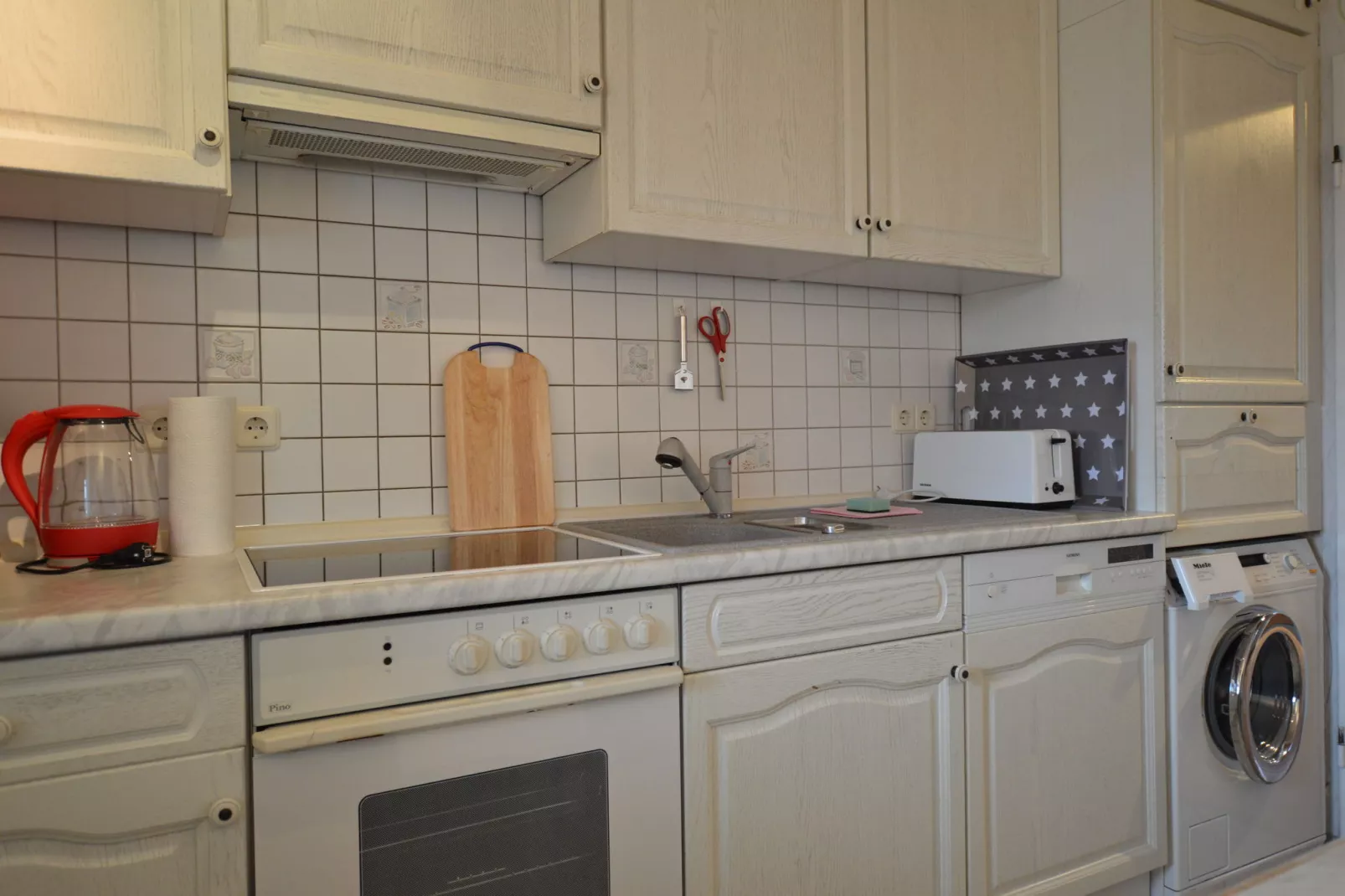 Ferienwohnung Schwebebahn-Kitchen