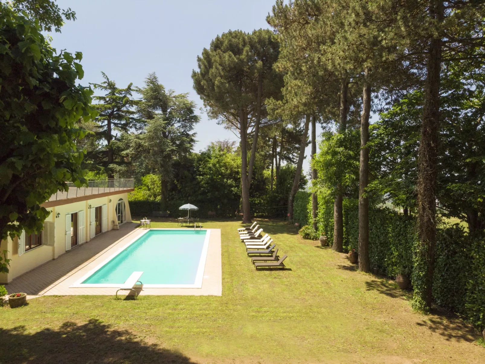 Villa Cicci-Draußen