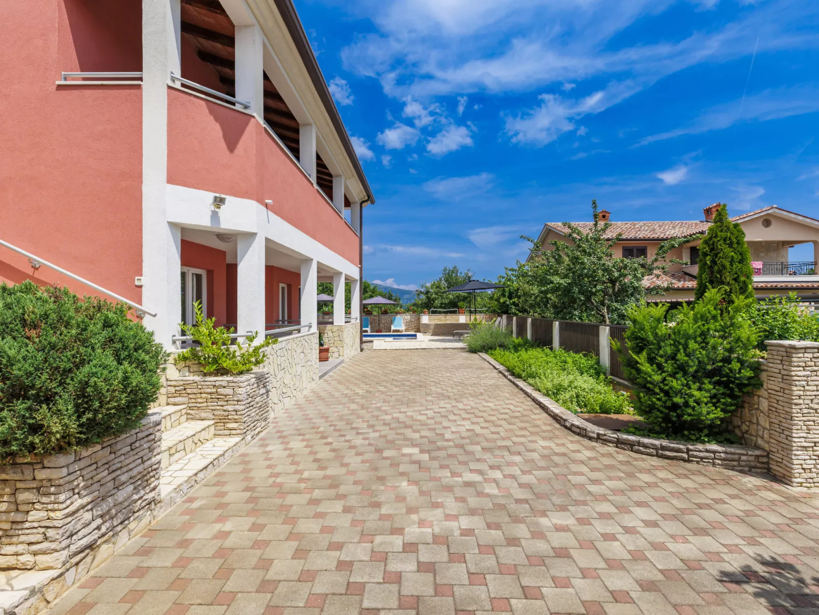 Villa Comottin-Outside
