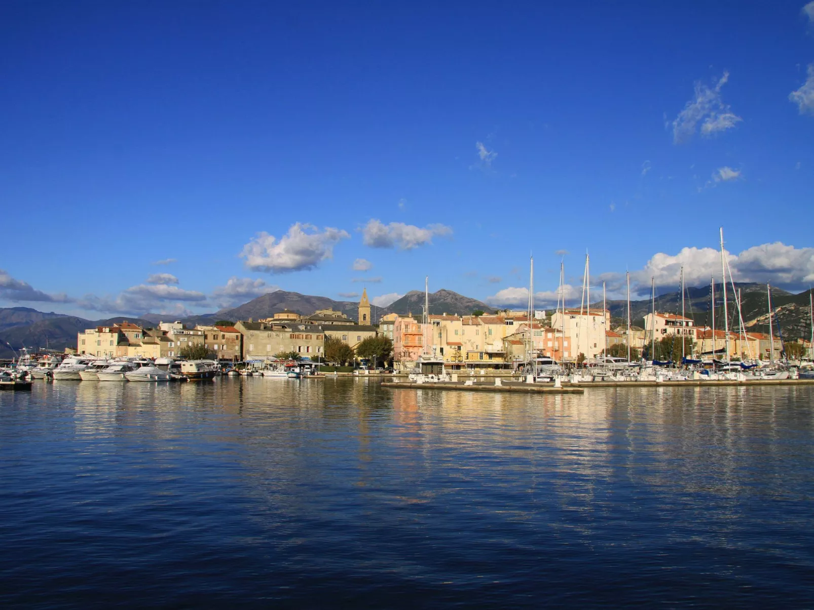 Suarella-Area