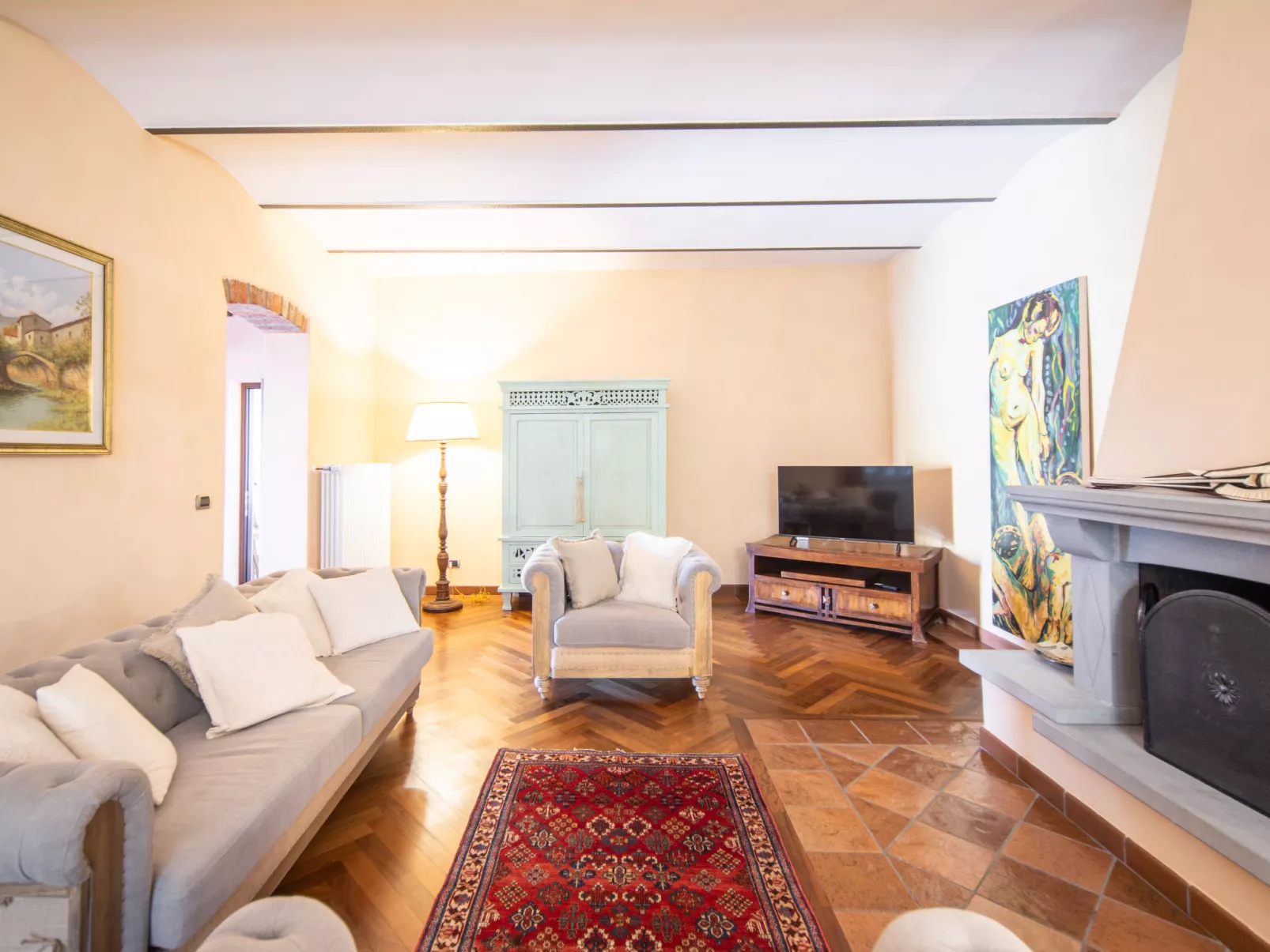 Croce-Inside