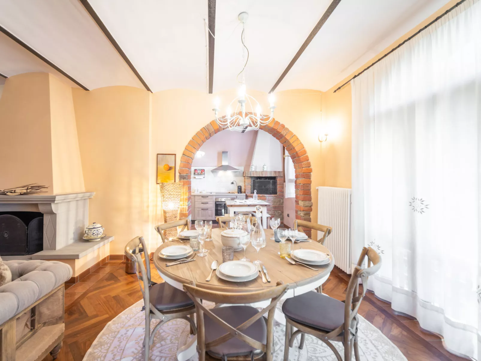 Croce-Inside