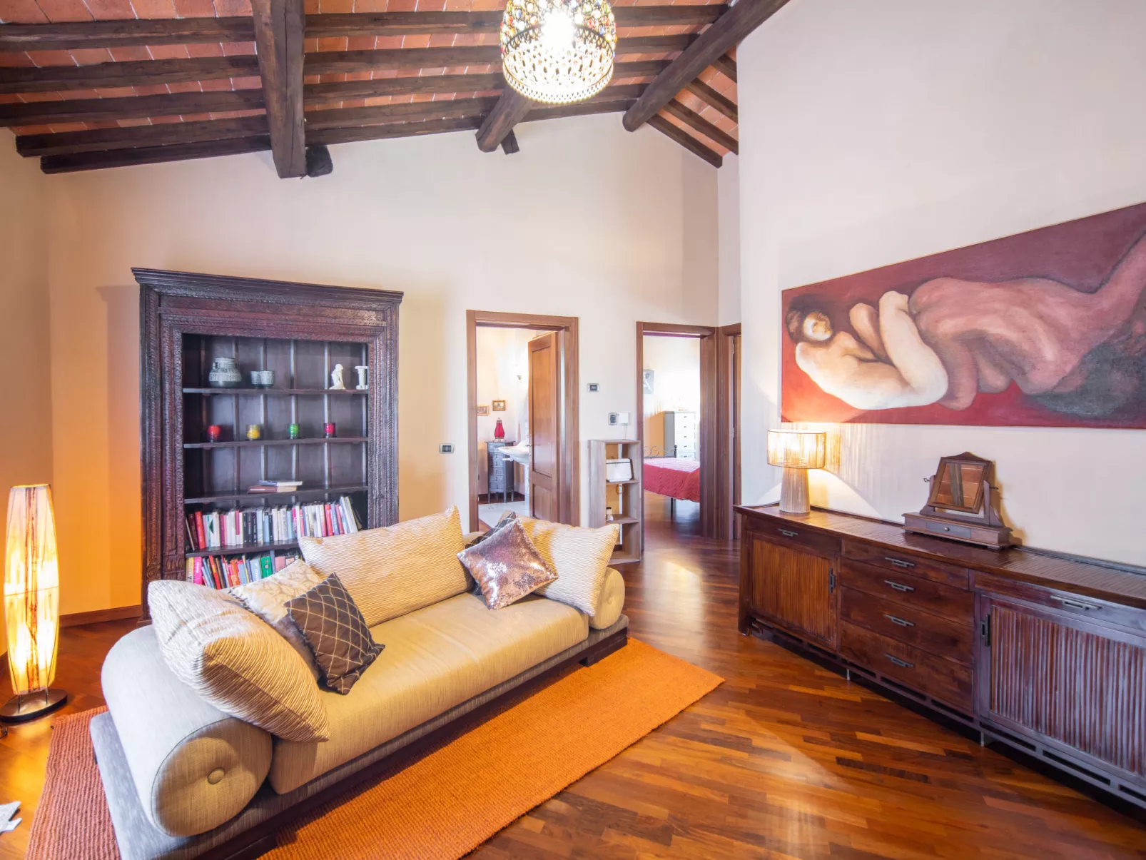 Croce-Inside