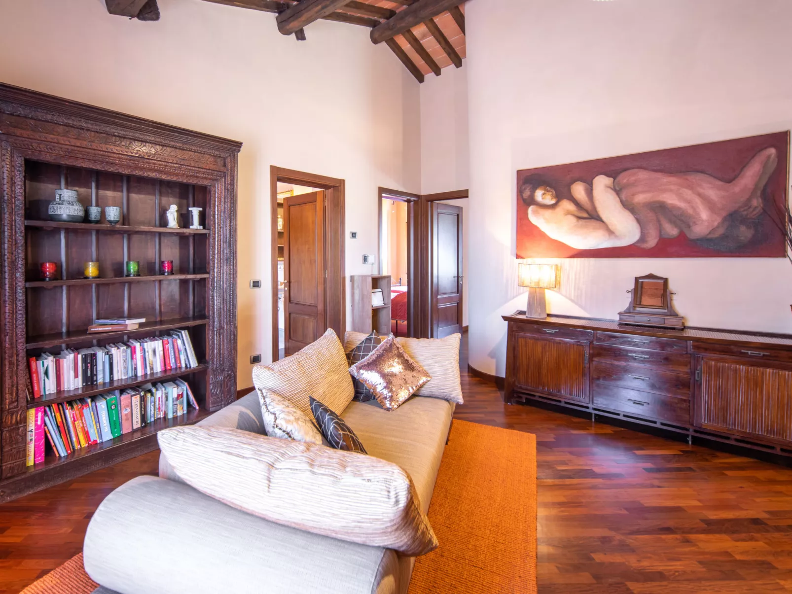 Croce-Inside