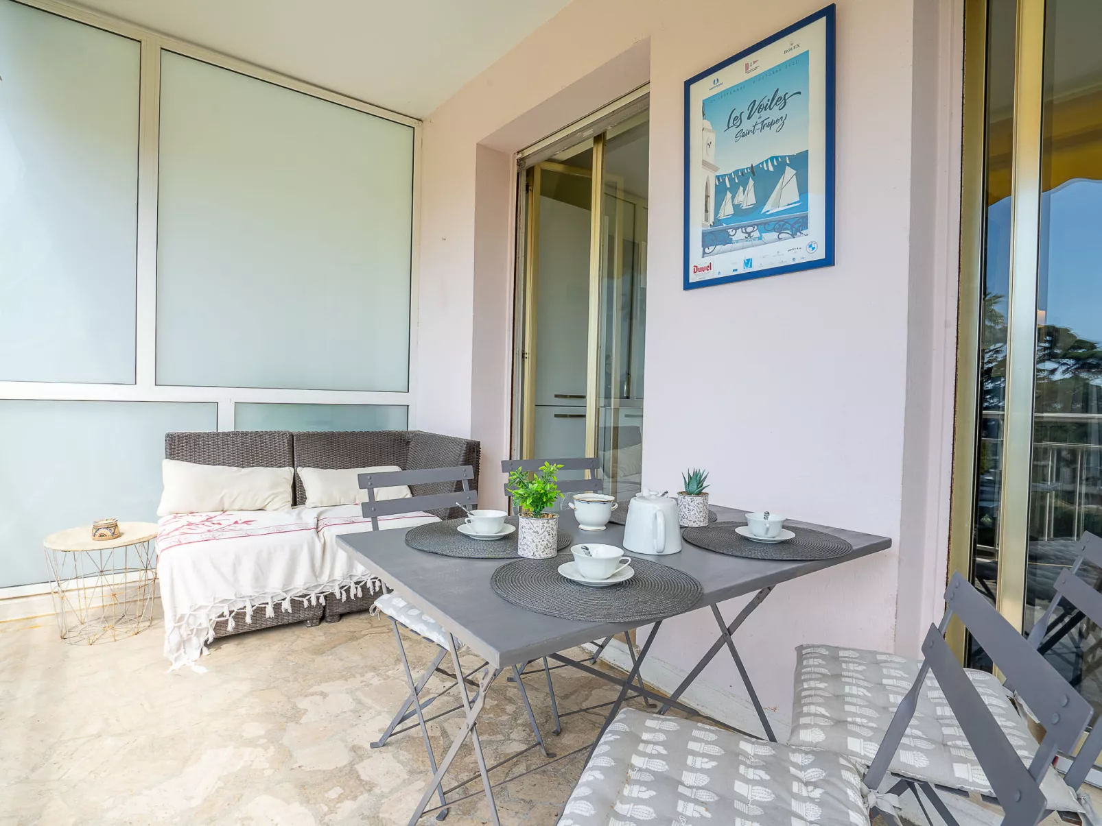 Les Pervenches-Outside