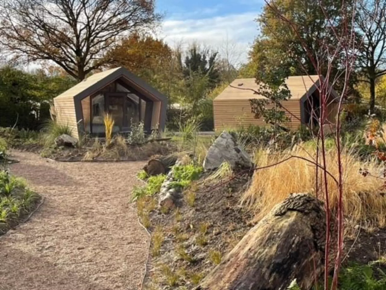 Solo Retreat 2-Outside
