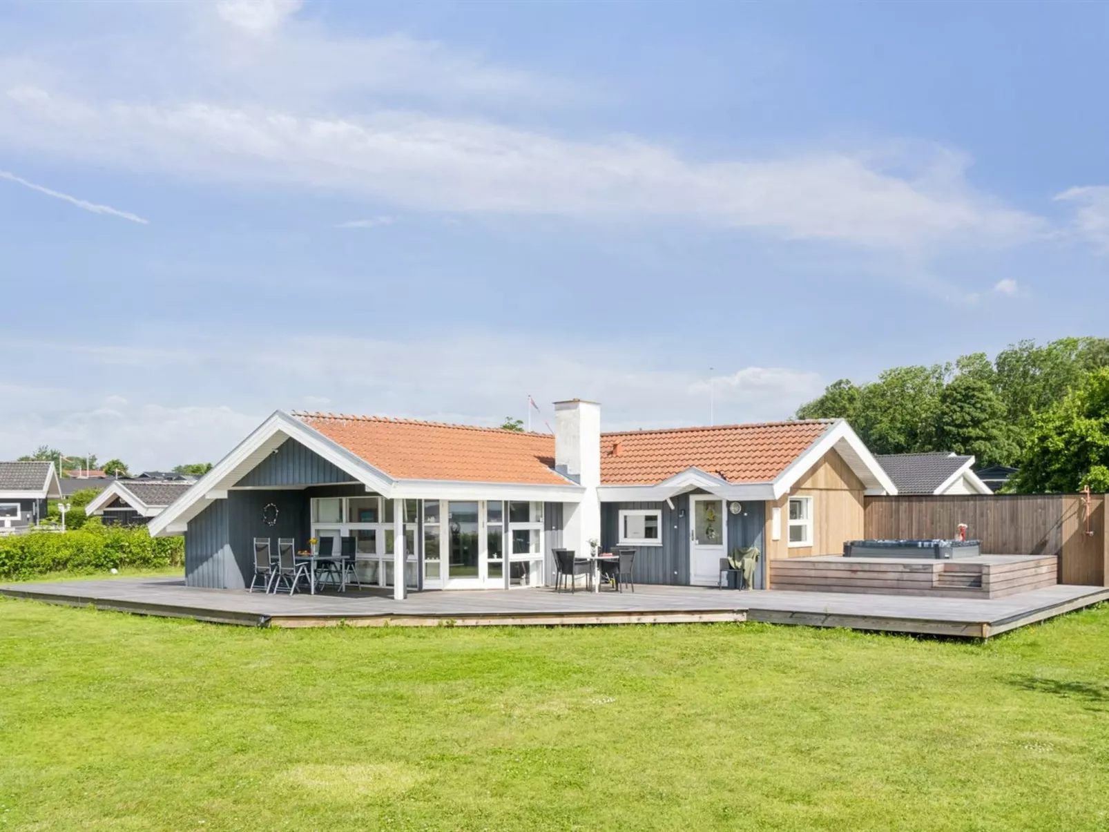"Nahele" - 150m from the sea-Outside