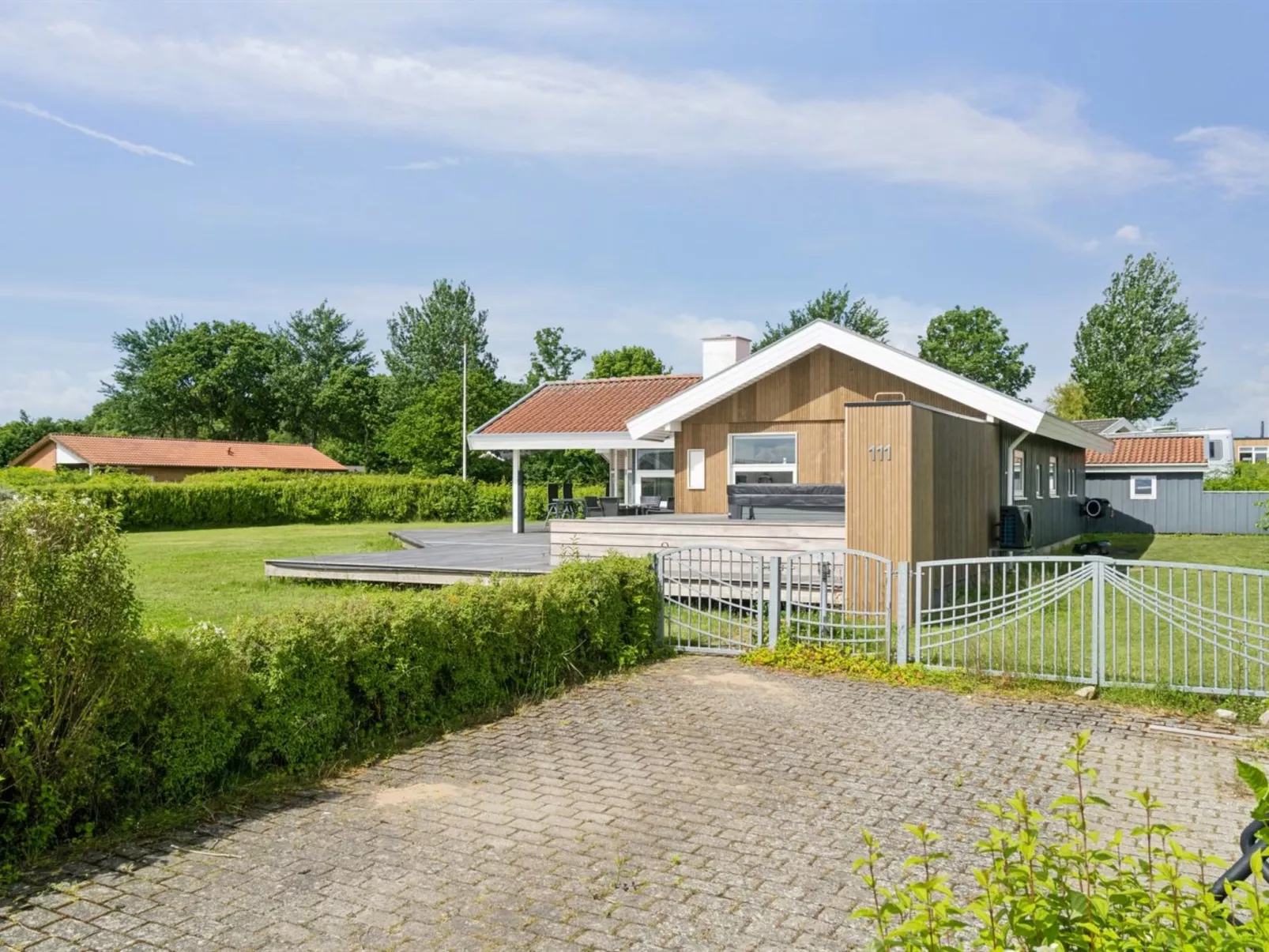"Nahele" - 150m from the sea-Outside