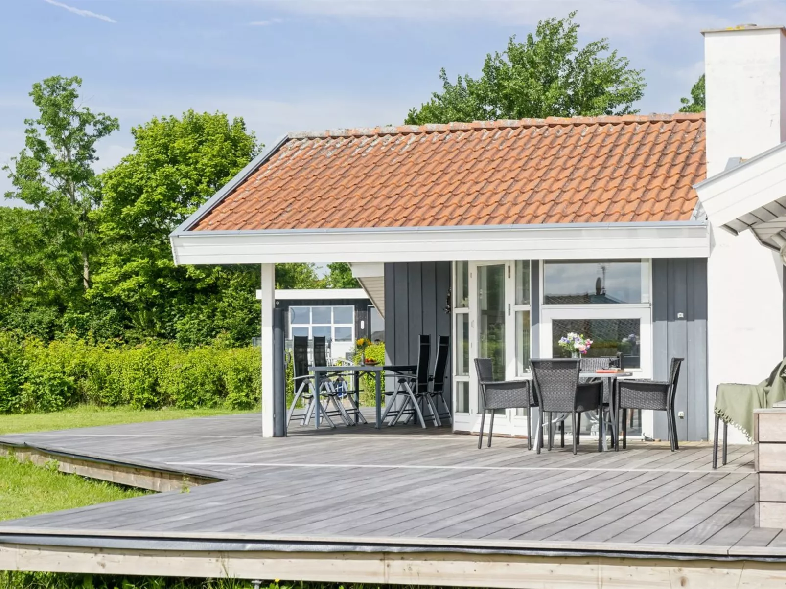 "Nahele" - 150m from the sea-Outside