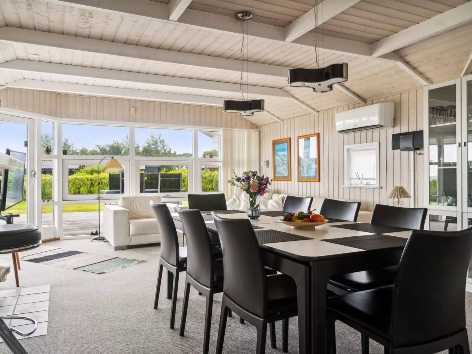 "Nahele" - 150m from the sea-Inside