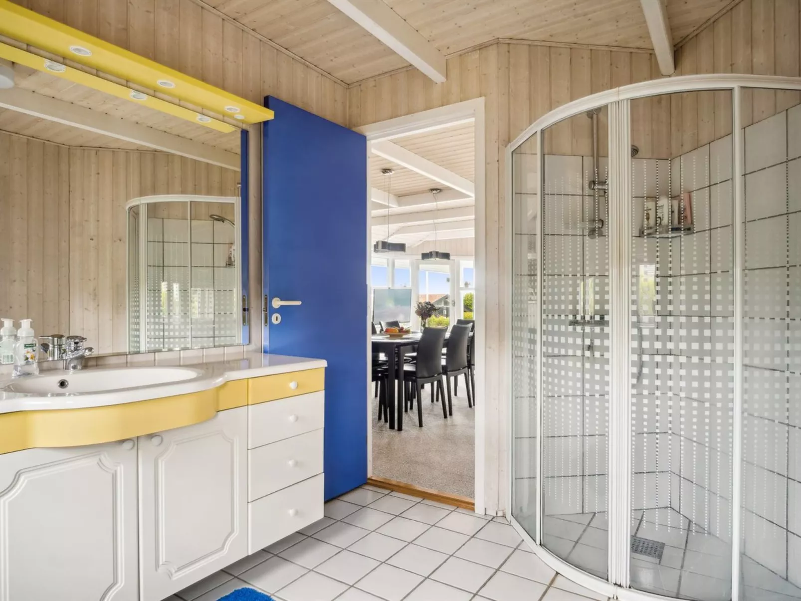 "Nahele" - 150m from the sea-Inside