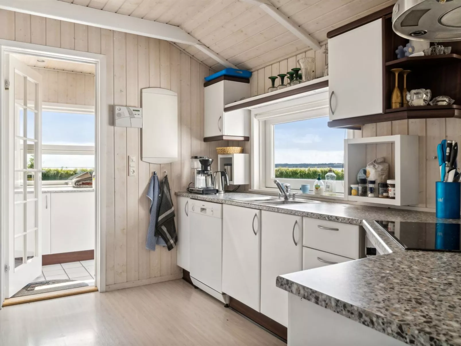 "Nahele" - 150m from the sea-Inside