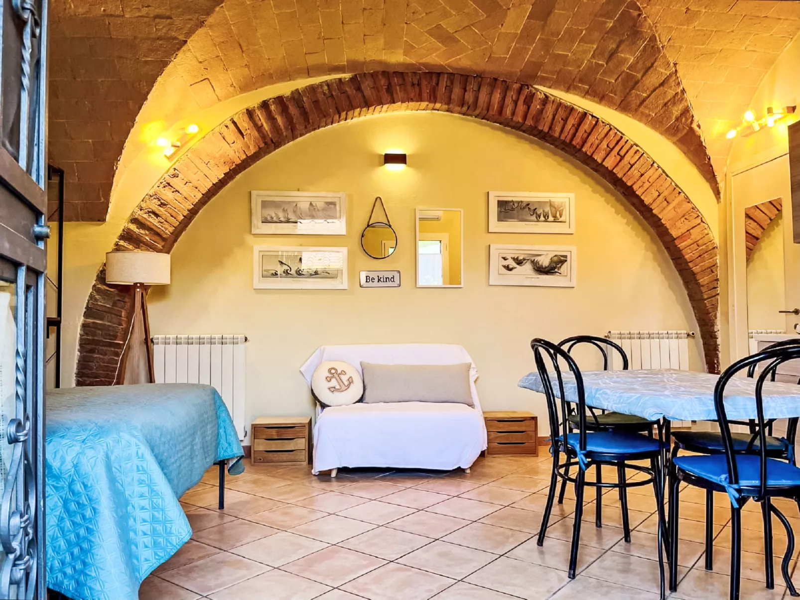 Fattoria Palazzeta-Inside