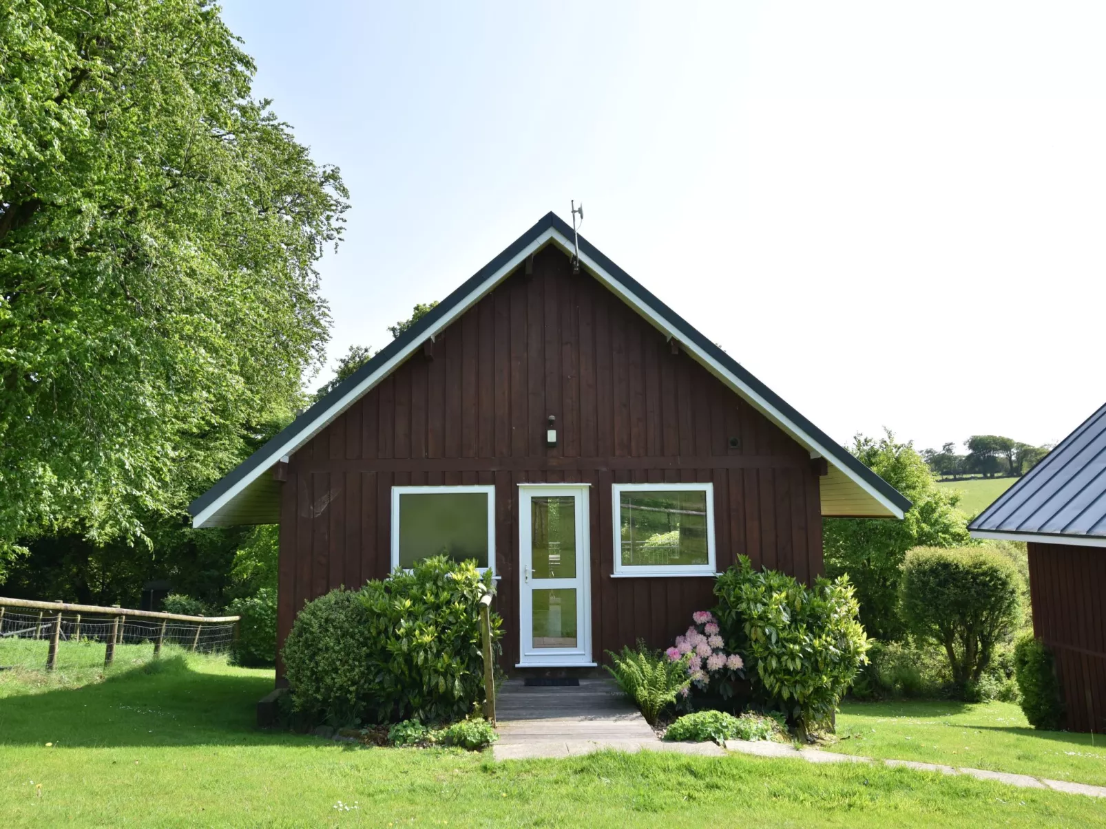 Meadowview Lodge 4-Outside
