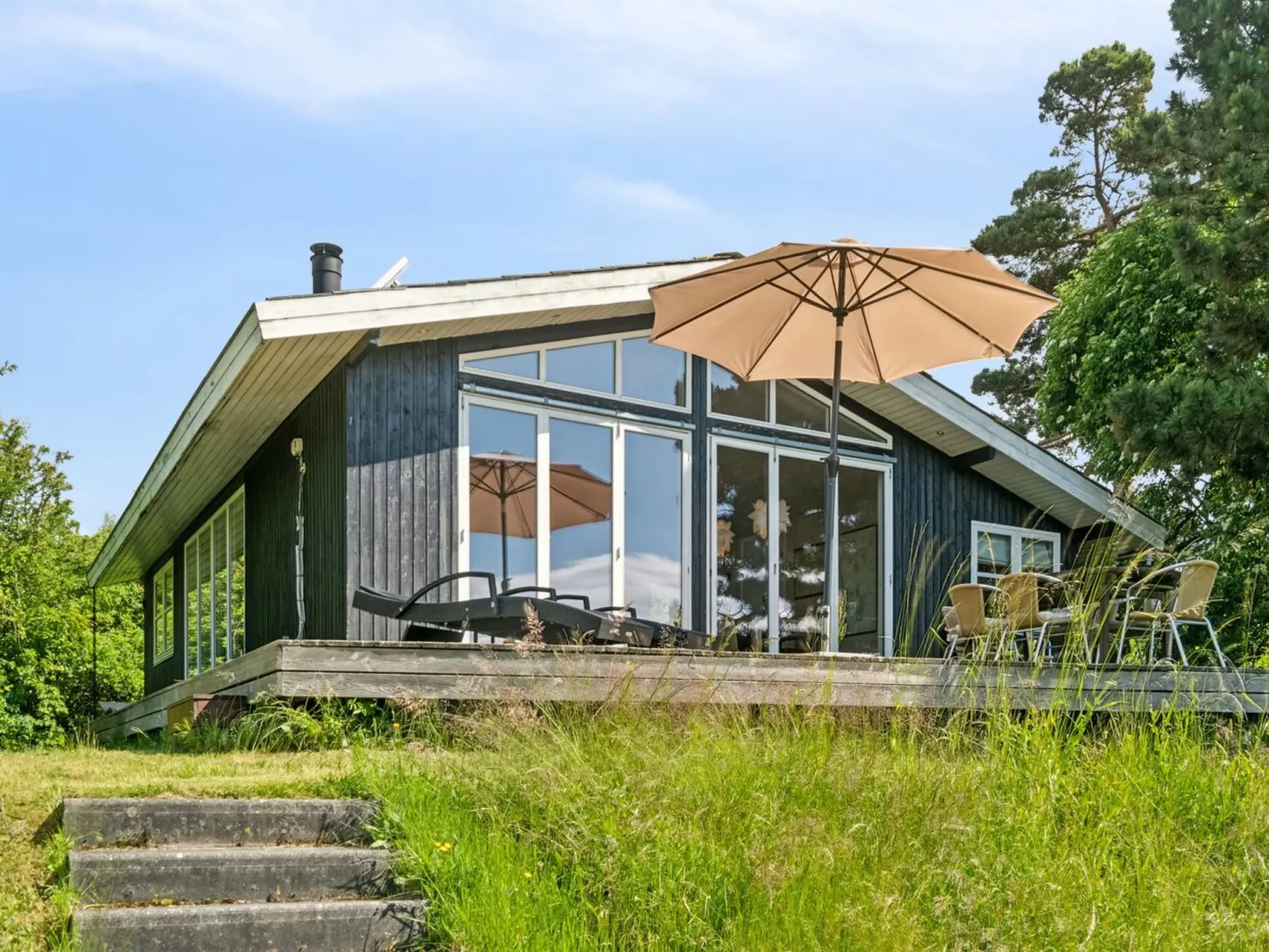 "Stygg" - 400m from the sea-Outside