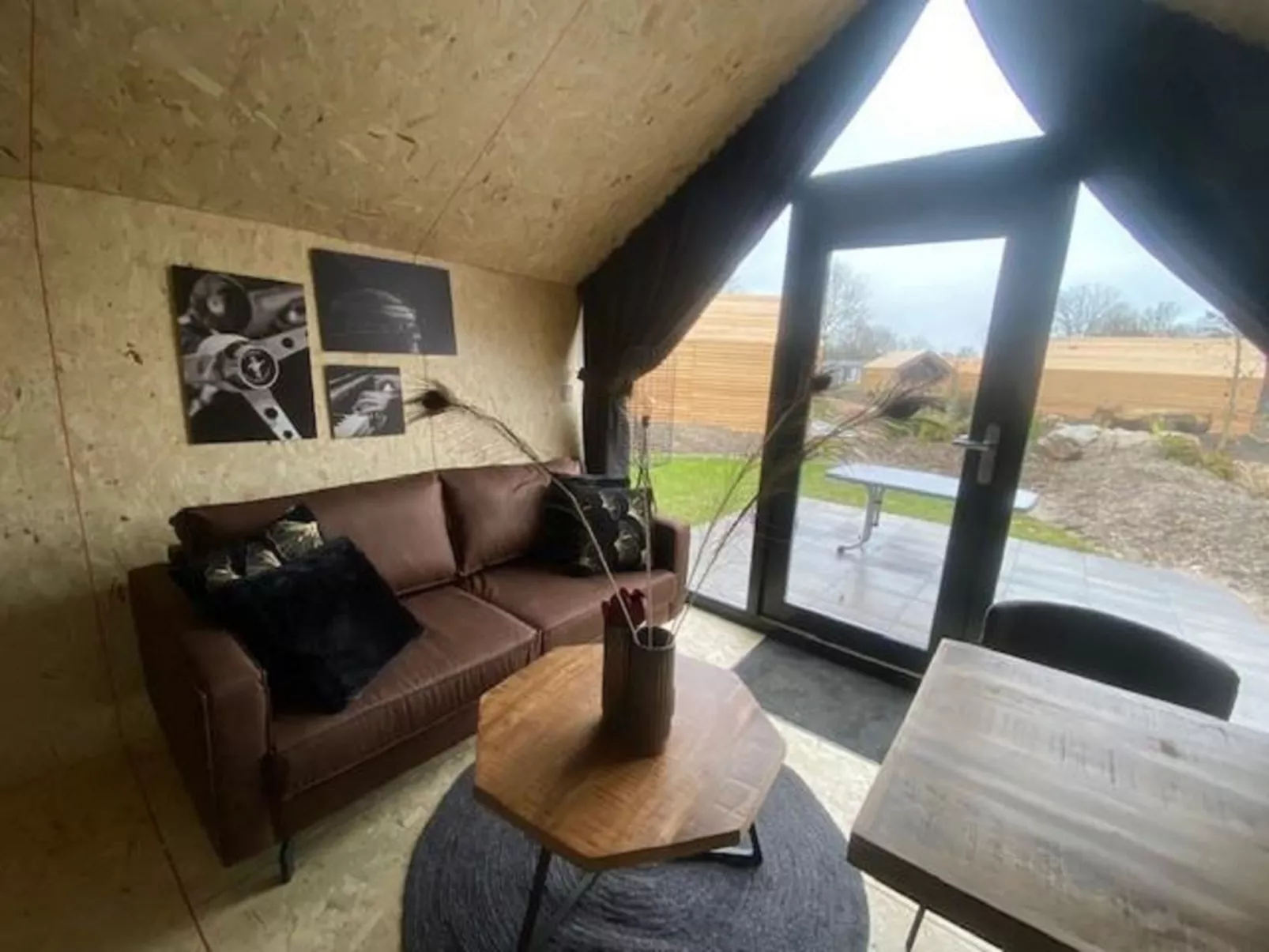 Solo Retreat 4-Inside