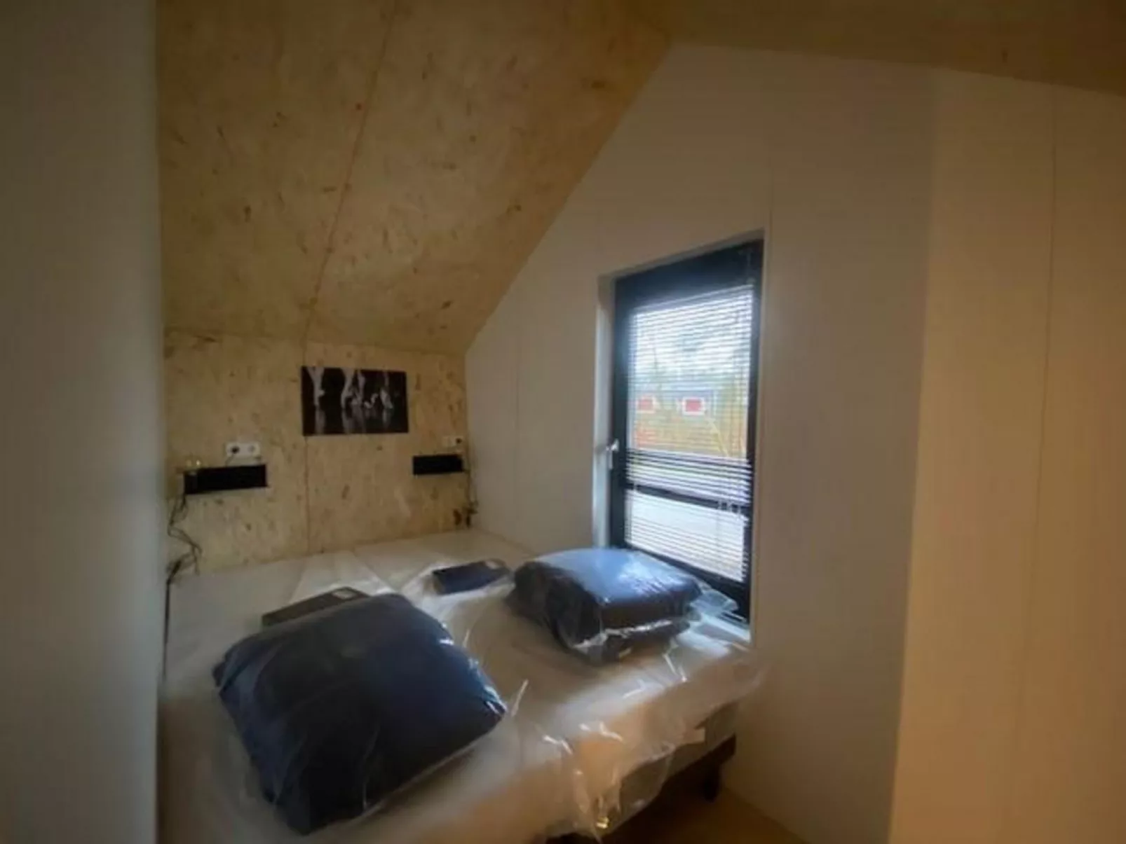 Solo Retreat 4-Inside