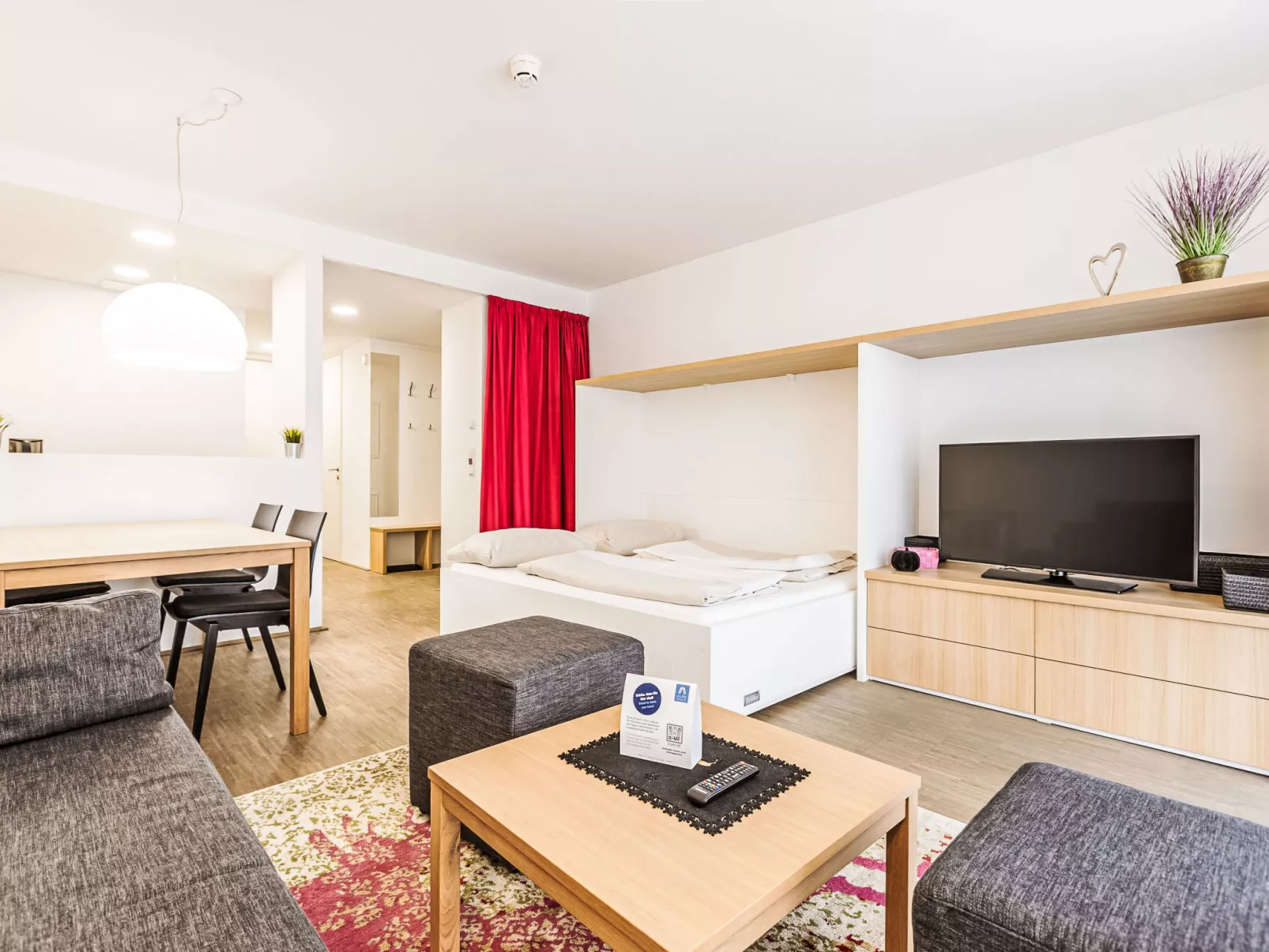 Mit 1 Schlafzimmer & Saunabereich-Inside