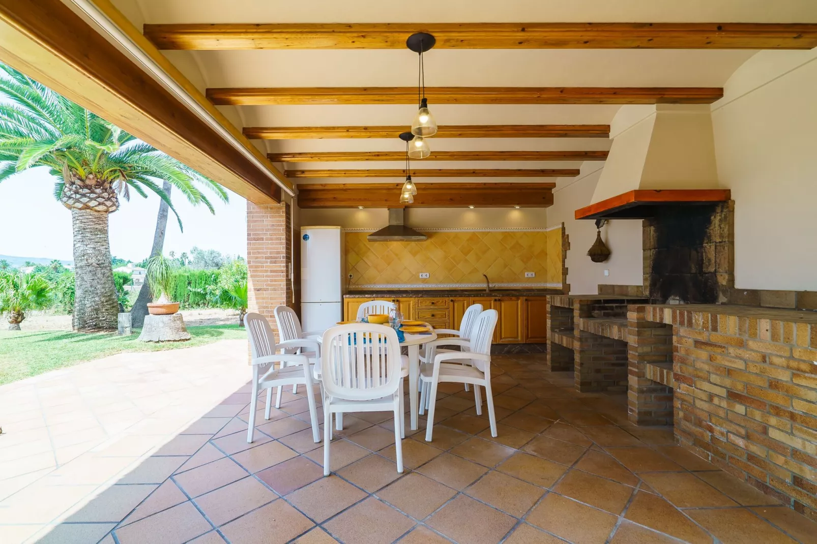 Cantallops-Terrace balcony