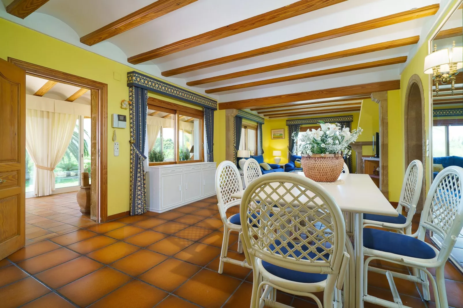 Cantallops-Dining room