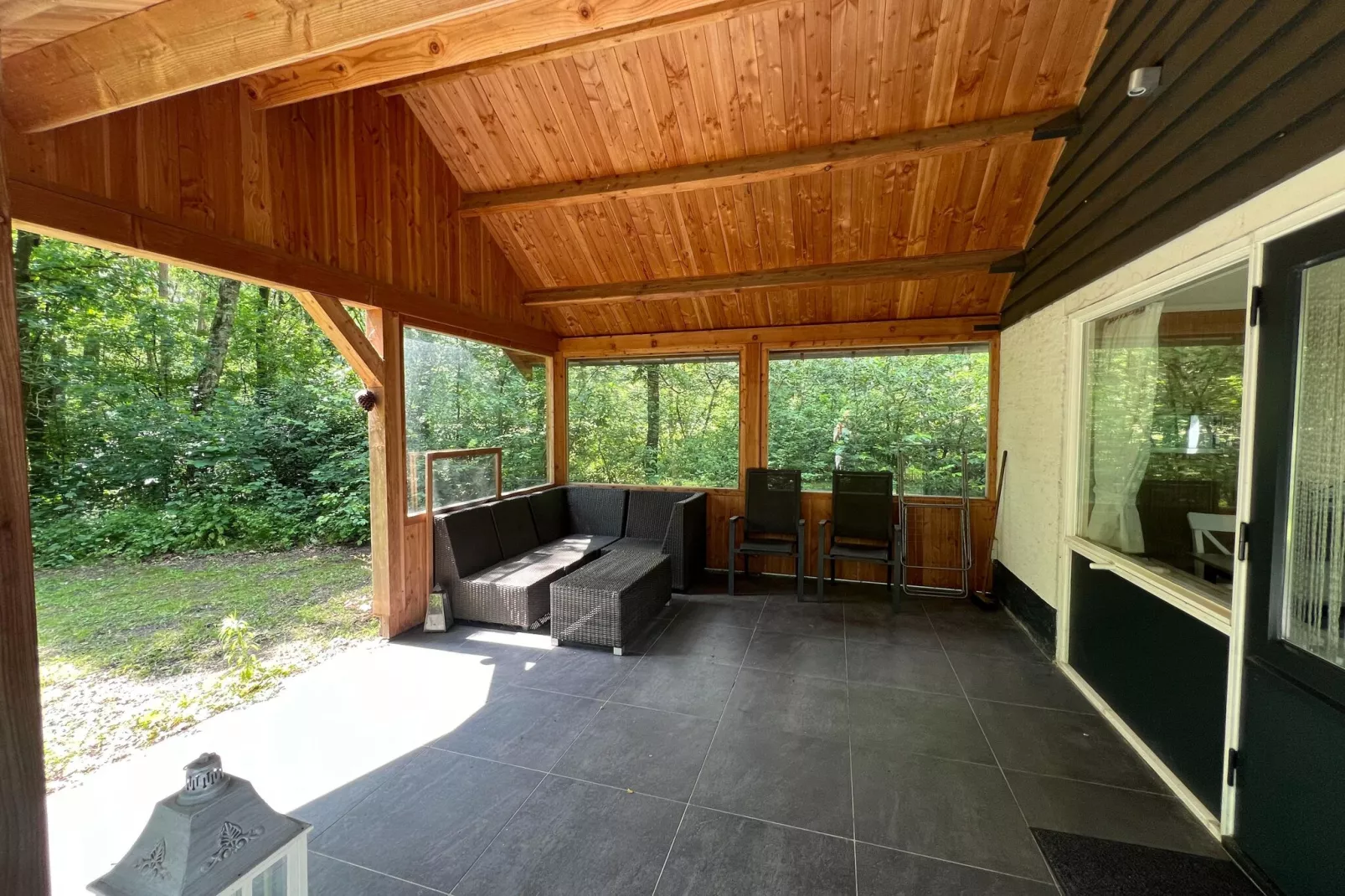 Vosseven 17 Wezel-Terrace balcony