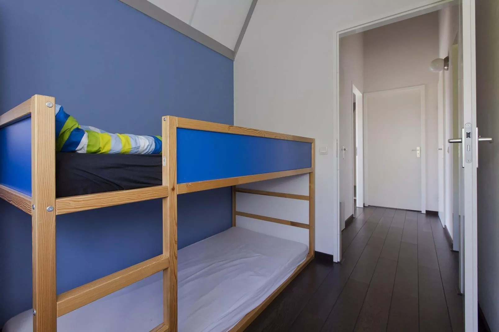 Yné Lijte 68-Bedroom