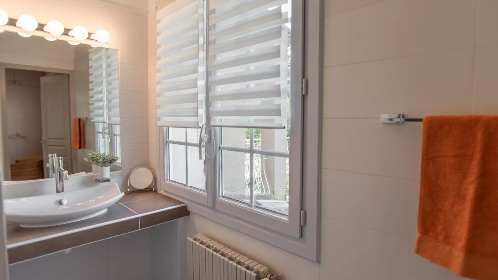 Liodrey-Bathroom