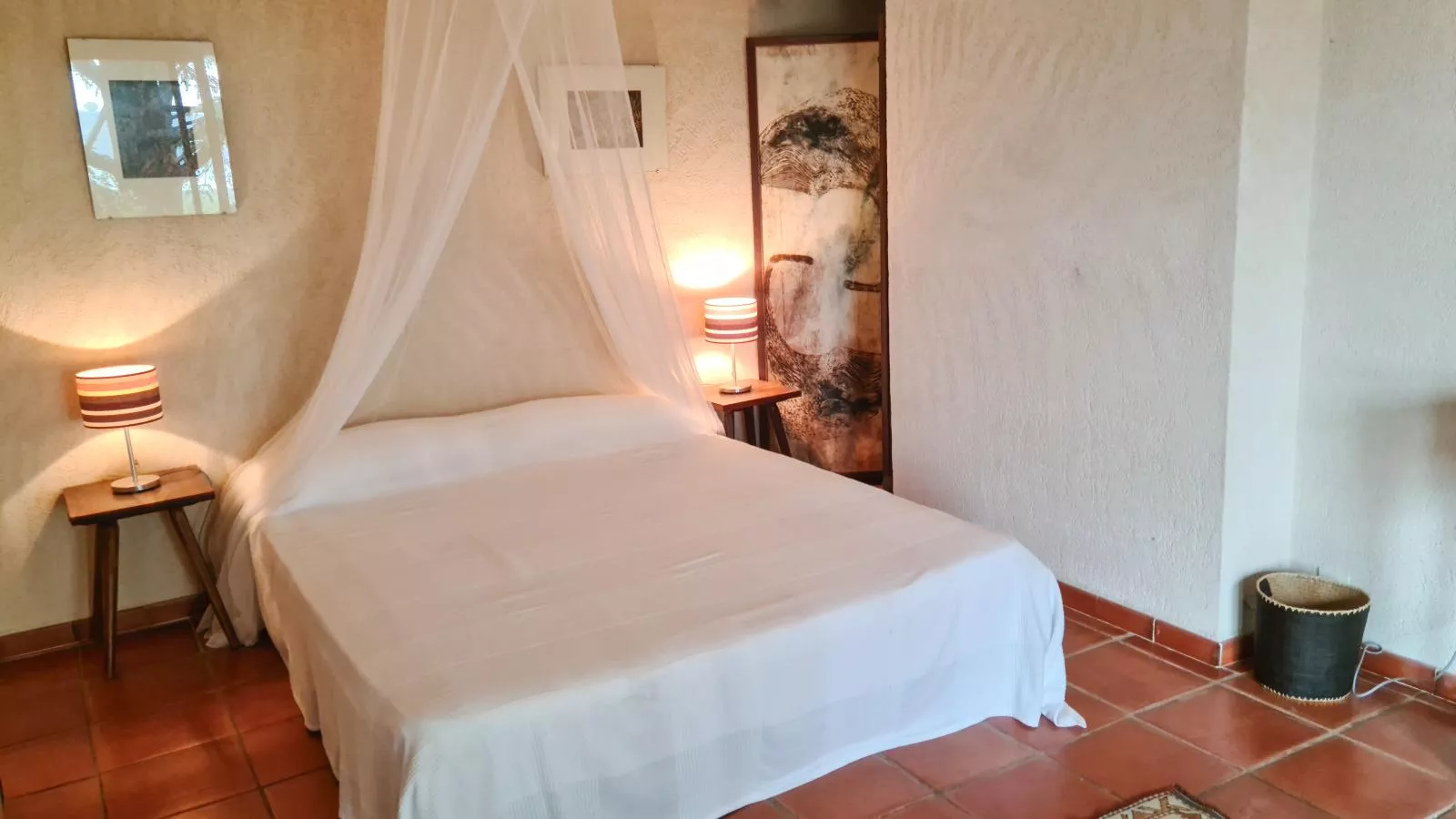 La porteuse deau-Bedroom