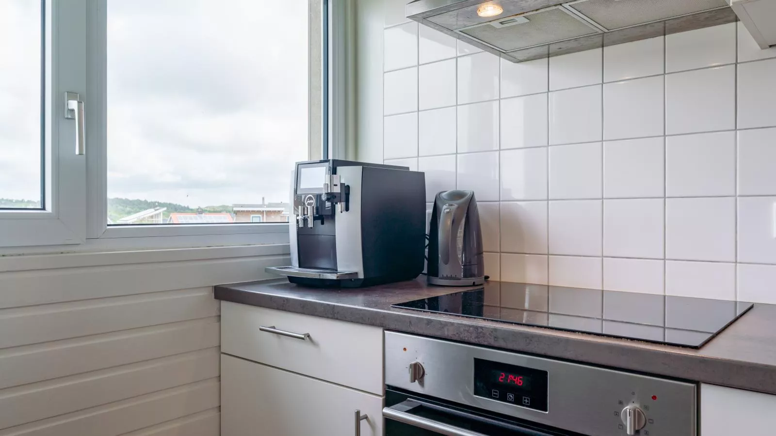 Beachhouse II-Kitchen