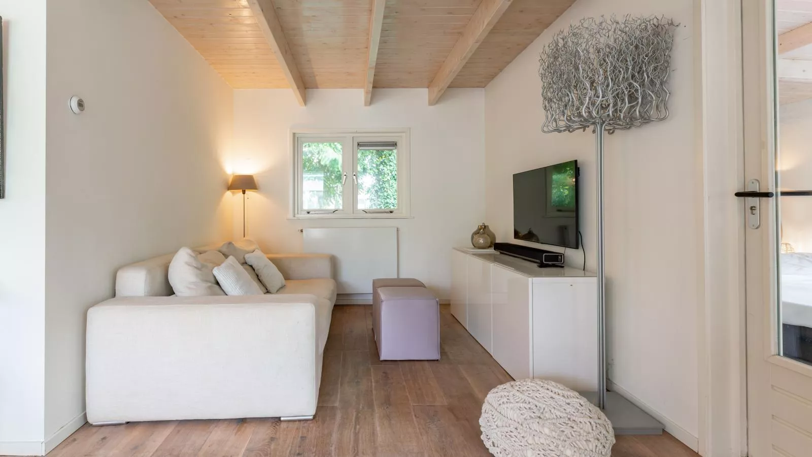 KareinLaDune-Living room