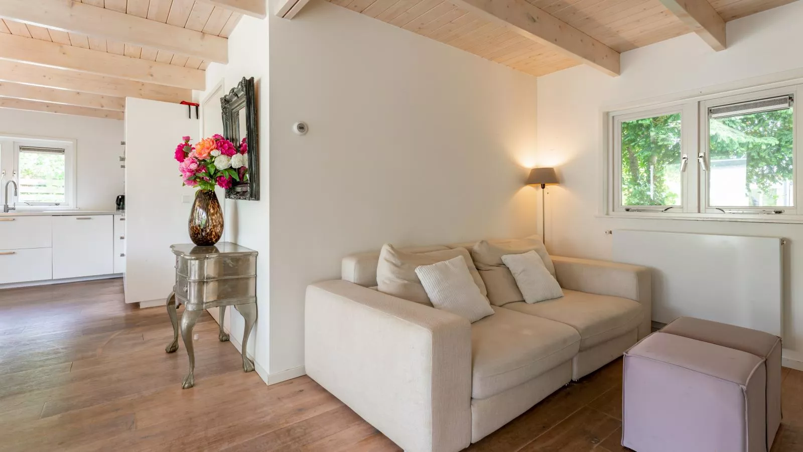 KareinLaDune-Living room