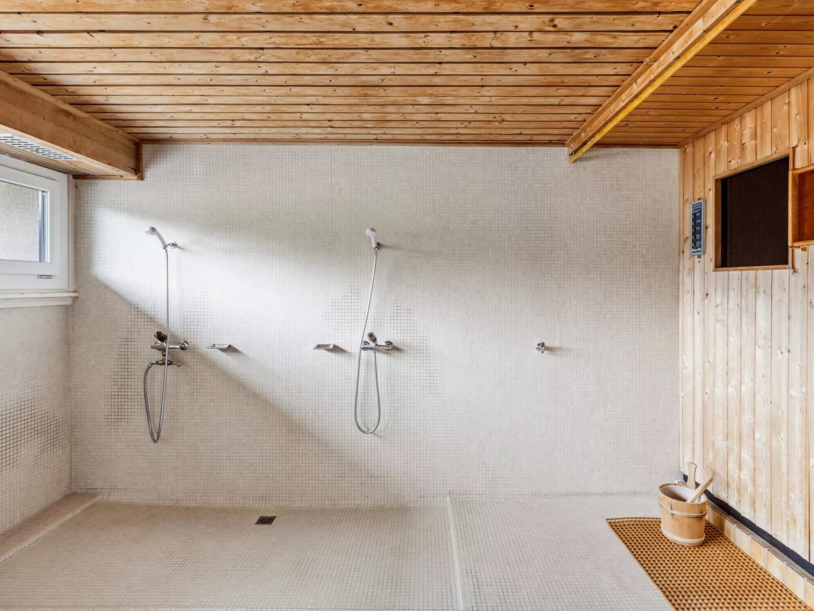 Guardaval (Utoring)-Dedans